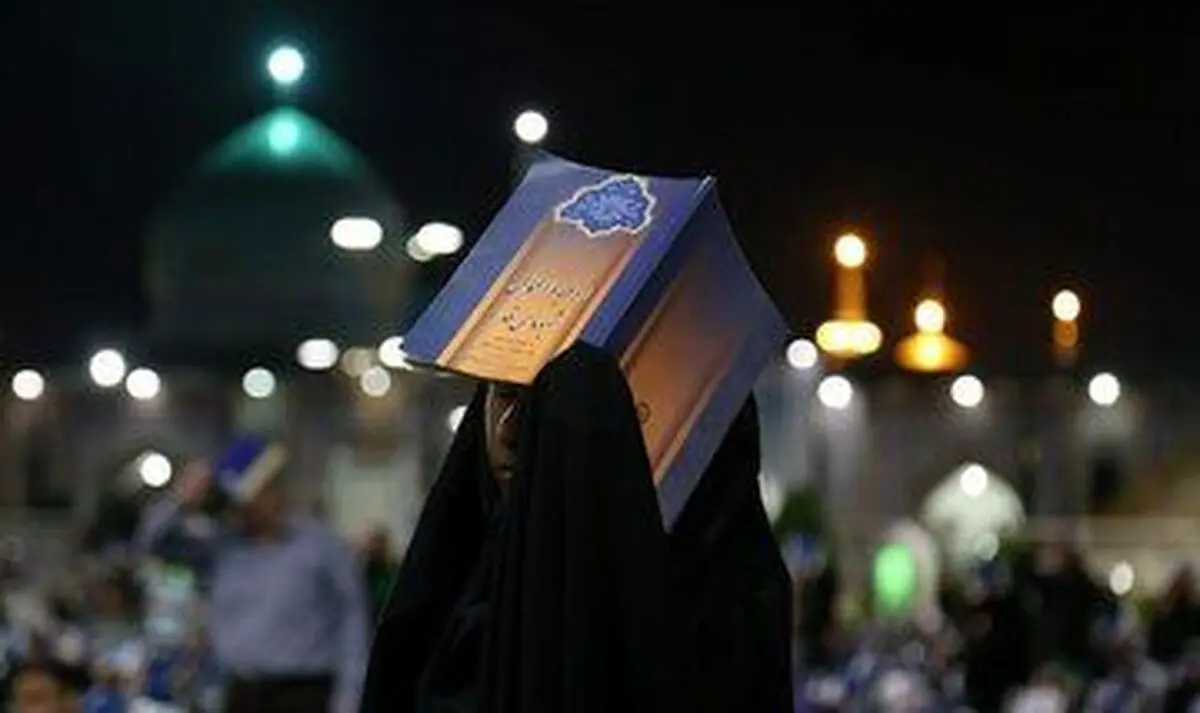 شروع کار ادارات در روزهای ۱۹ و ۲۳ رمضان با دو ساعت تاخیر
