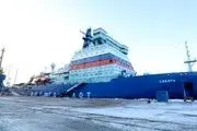 
روسیه کشتی یخ شکن اتمی به آب انداخت
