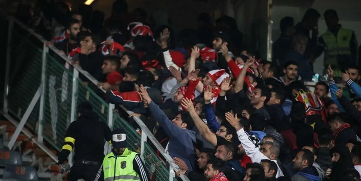 دعوت از هوادار مضروب پرسپولیس به تمرین این تیم