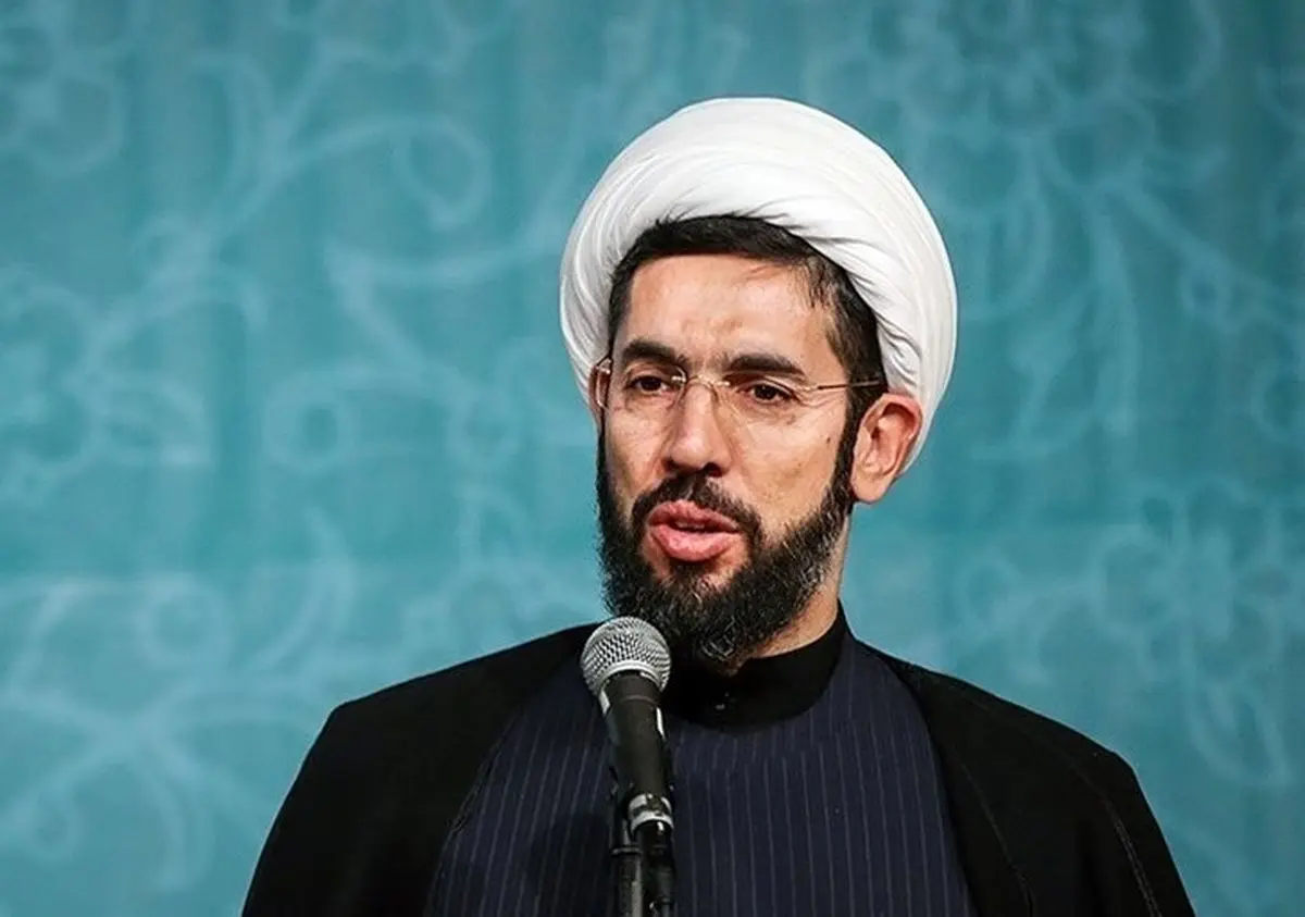 رستمی: عده‌ای به جای پاسخگویی به جوانان برچسب "فرقانی" می‌زنند