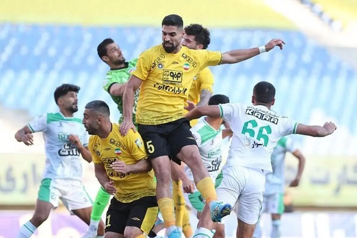 سپاهان ملوان را برد و مدعی شد/ اختلاف تا صدر جدول فقط ۸ امتیاز