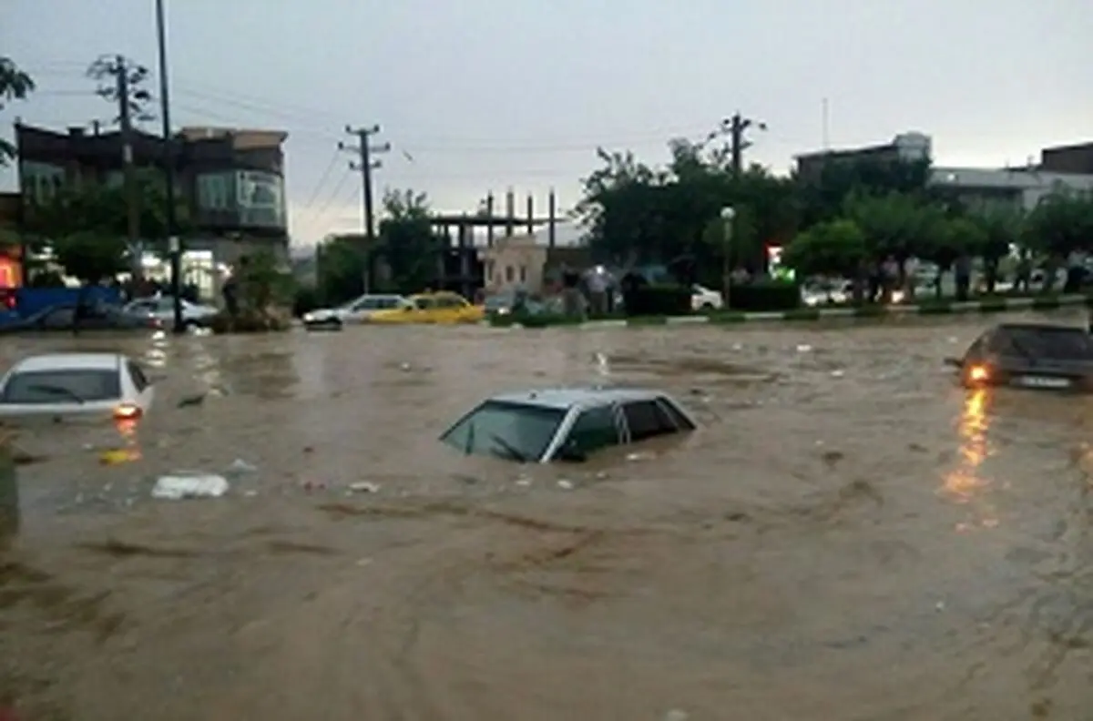 سیل مراکز اداری ایلام را تعطیل کرد