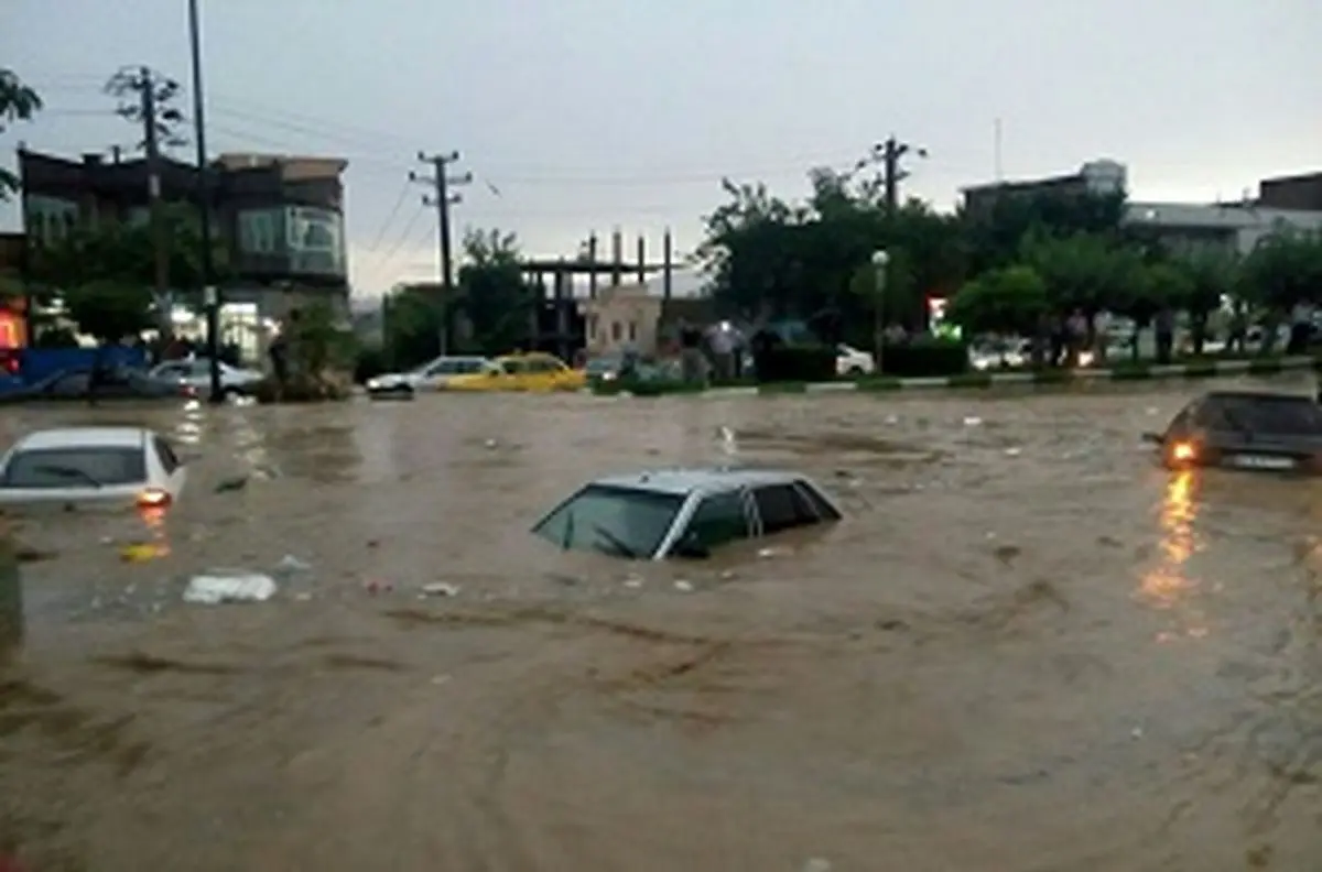 سیل مراکز اداری ایلام را تعطیل کرد