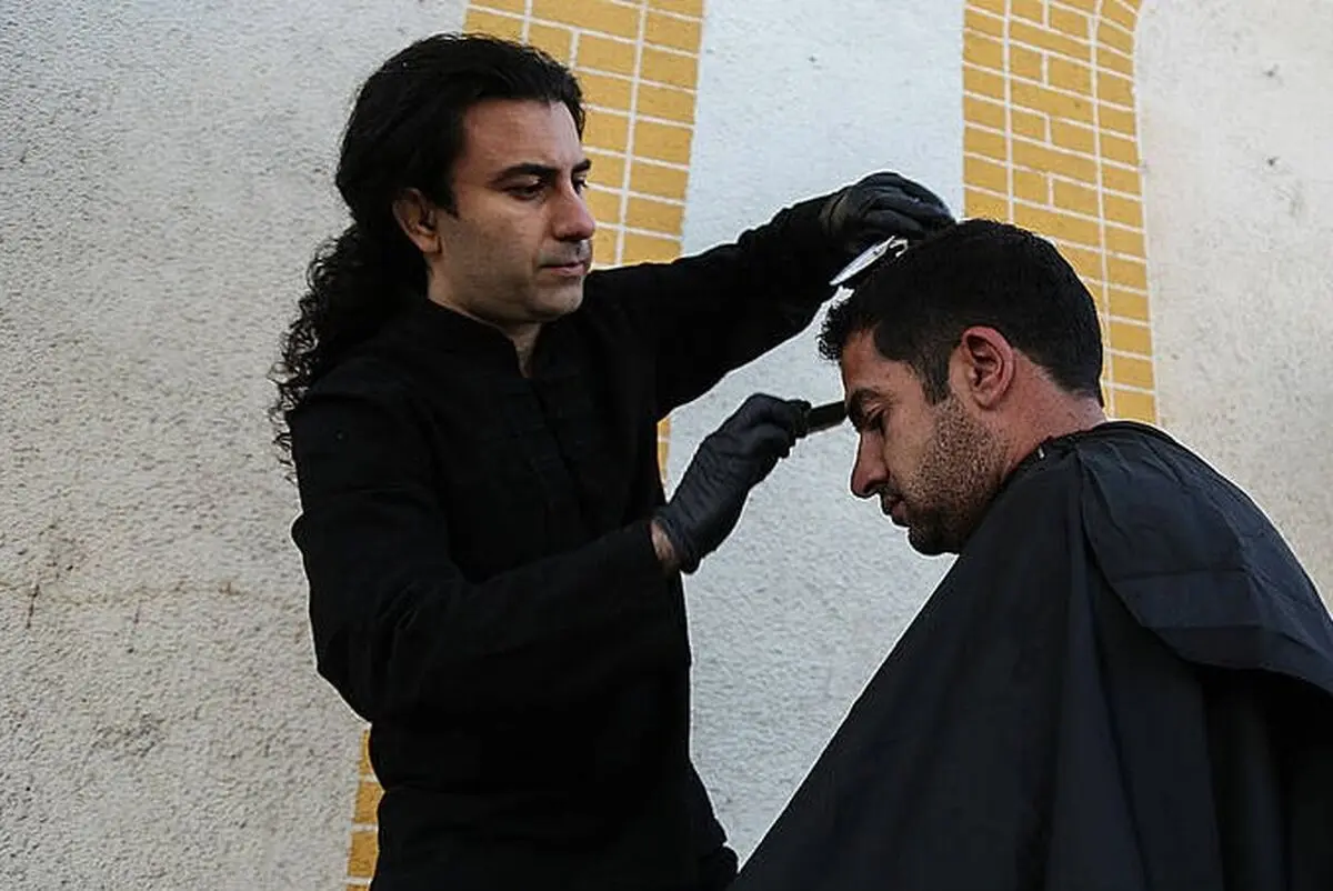 آرایشگر بامعرفت/ عکس