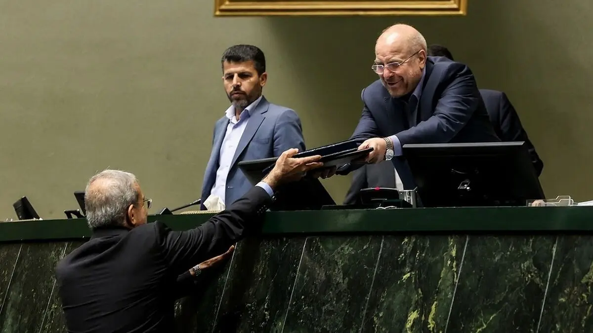 اعداد شگفت‌انگیز در بودجه ۱۴۰۴؛ ۸۵۰ هزار میلیارد تومان کسری!
