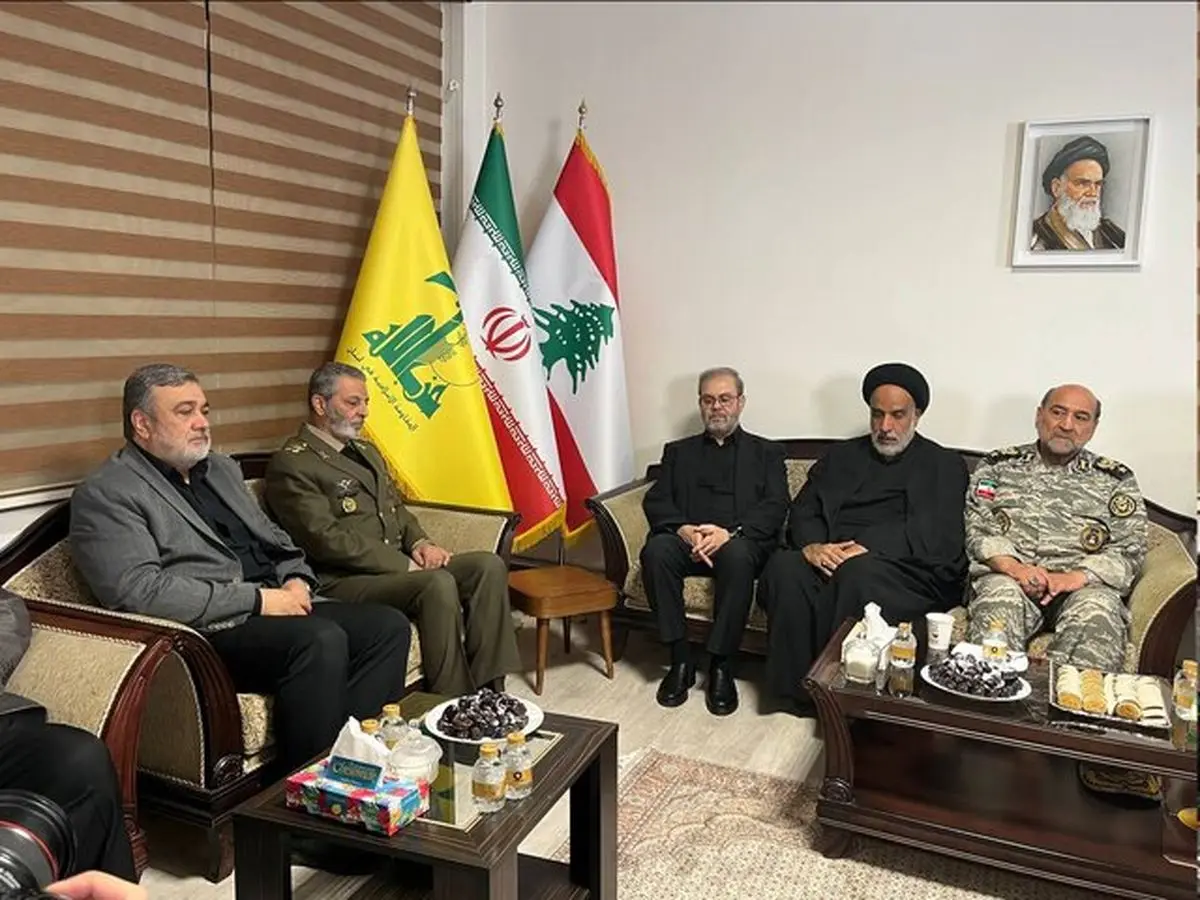 فرمانده کل ارتش به دفتر حزبالله در تهران رفت