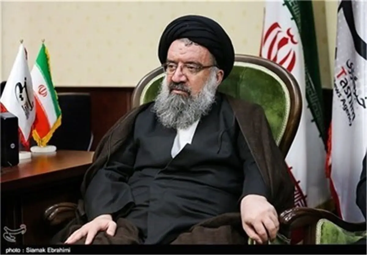آیت الله خاتمی: به بازوان پرتوان نظامی نیروهای مسلح می‌بالیم