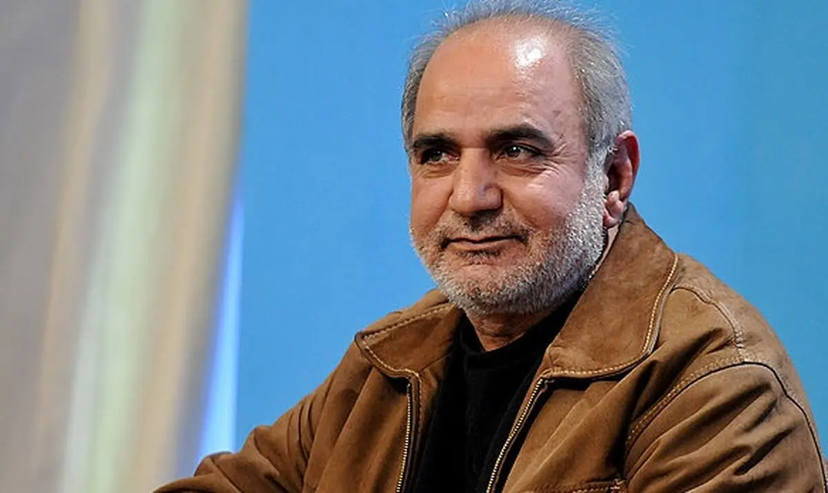 "پرویز پرستویی" روی سیل‌بند شادگان/ عکس