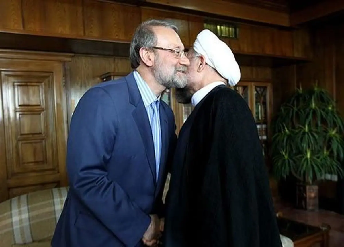 اجرا نکردن قانون از سوی روحانی و سکوت لاریجانی/ بی توجهی رئیس جمهور به نامه های لاریجانی