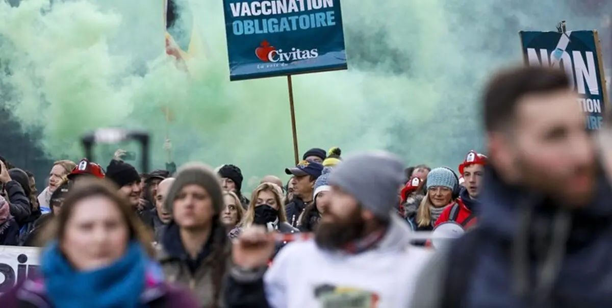 اعتراضات هزاران نفر در بروکسل علیه قوانین محدود کننده کرونا