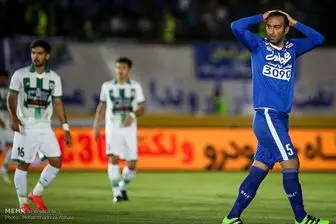 بازیکنانی که جرات نکردند پشت توپ بایستند تا رمضانی پنالتی زد
