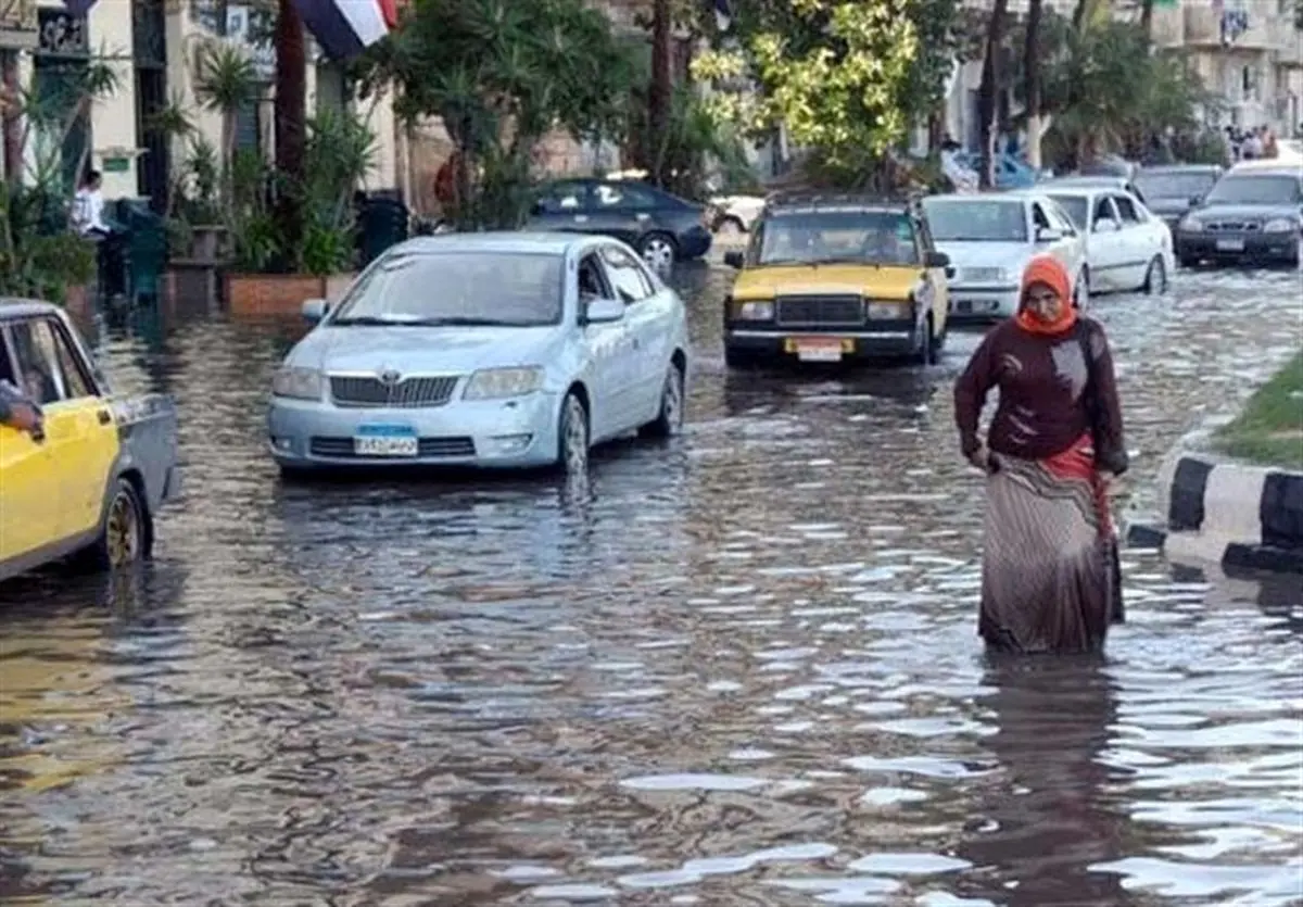 سیل در مصر جان ده ها نفر را گرفت