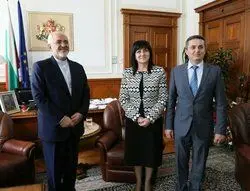  علی لاریجانی به بلغارستان دعوت شد 