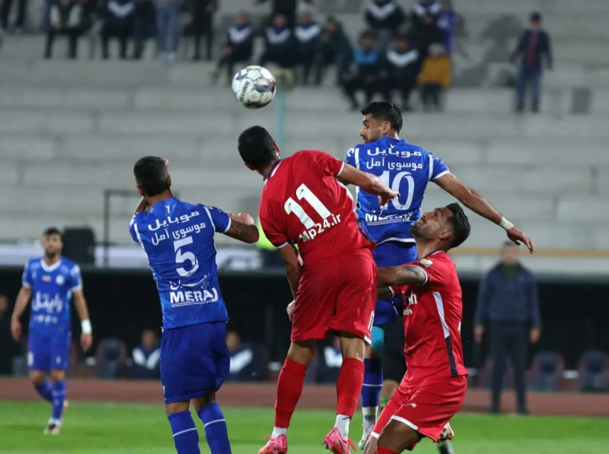نساجی 0-0 استقلال/ تساوی استقلال در شب برد تاریخی پرسپولیس