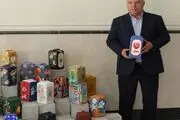 «علی پروین» دربازار خیریه «محک »