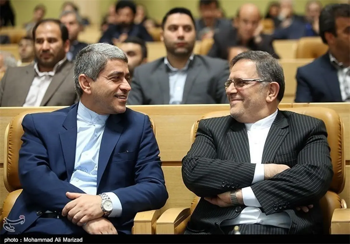 احضار سیف و طیبنیا به مجلس برای توضیح درباره "فساد بزرگ" بانکی