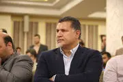 همدردی «علی دایی» در پی درگذشت یک خبرنگار/ عکس