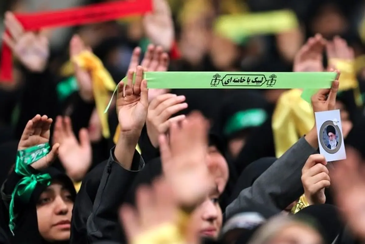 حاشیههای جالب از دیدار دانشآموزان و دانشجویان با رهبر انقلاب
