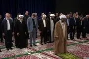  نماز جماعت نامزدهای ریاست‌جمهوری پیش از شروع مناظرۀ چهارم