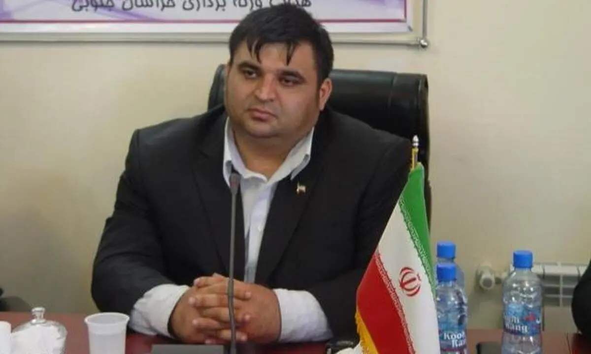 حسین رضا زاده: اتحاد و همدلی، راهکار عبور از شرایط حساس کنونی