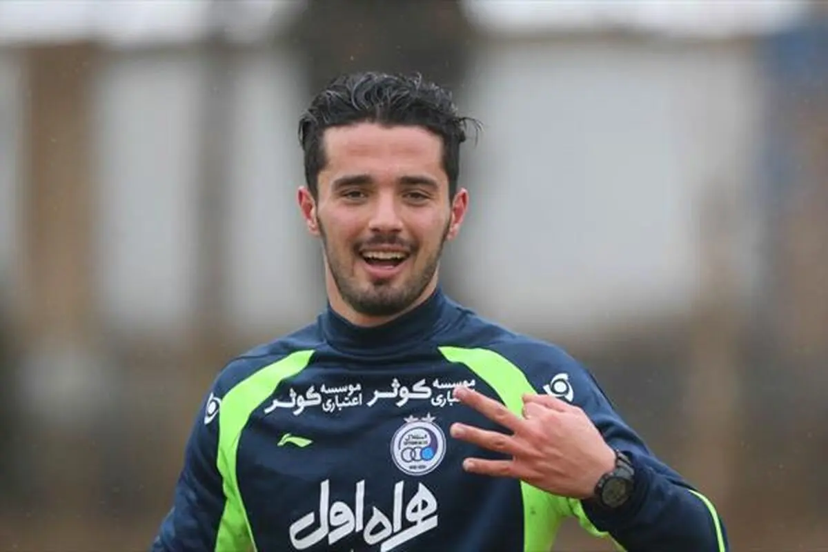 کری خوانی هافبک استقلال برای پرسپولیسی ها