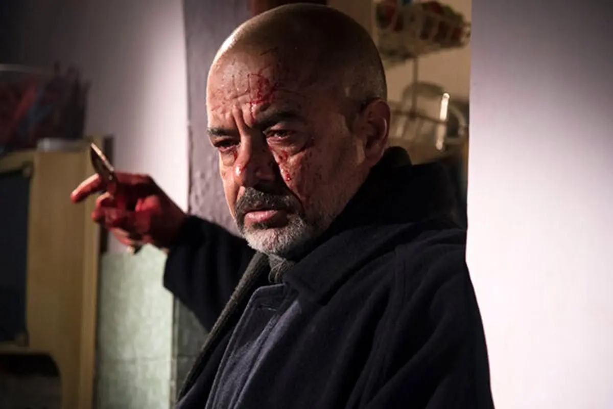 دینم را به سینما ادا کردهام/ فعلاً «خون شد» را اکران نمیکنم