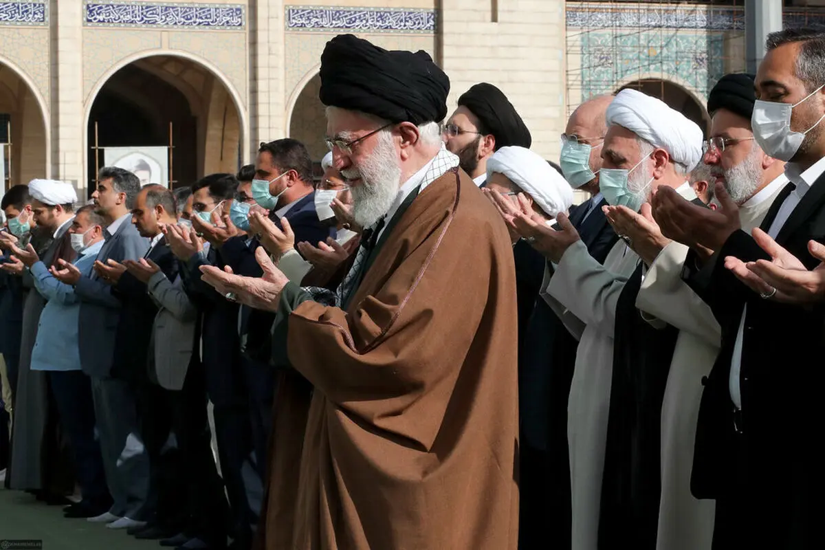 اقامه نماز عید فطر به امامت مقام معظم رهبری 
