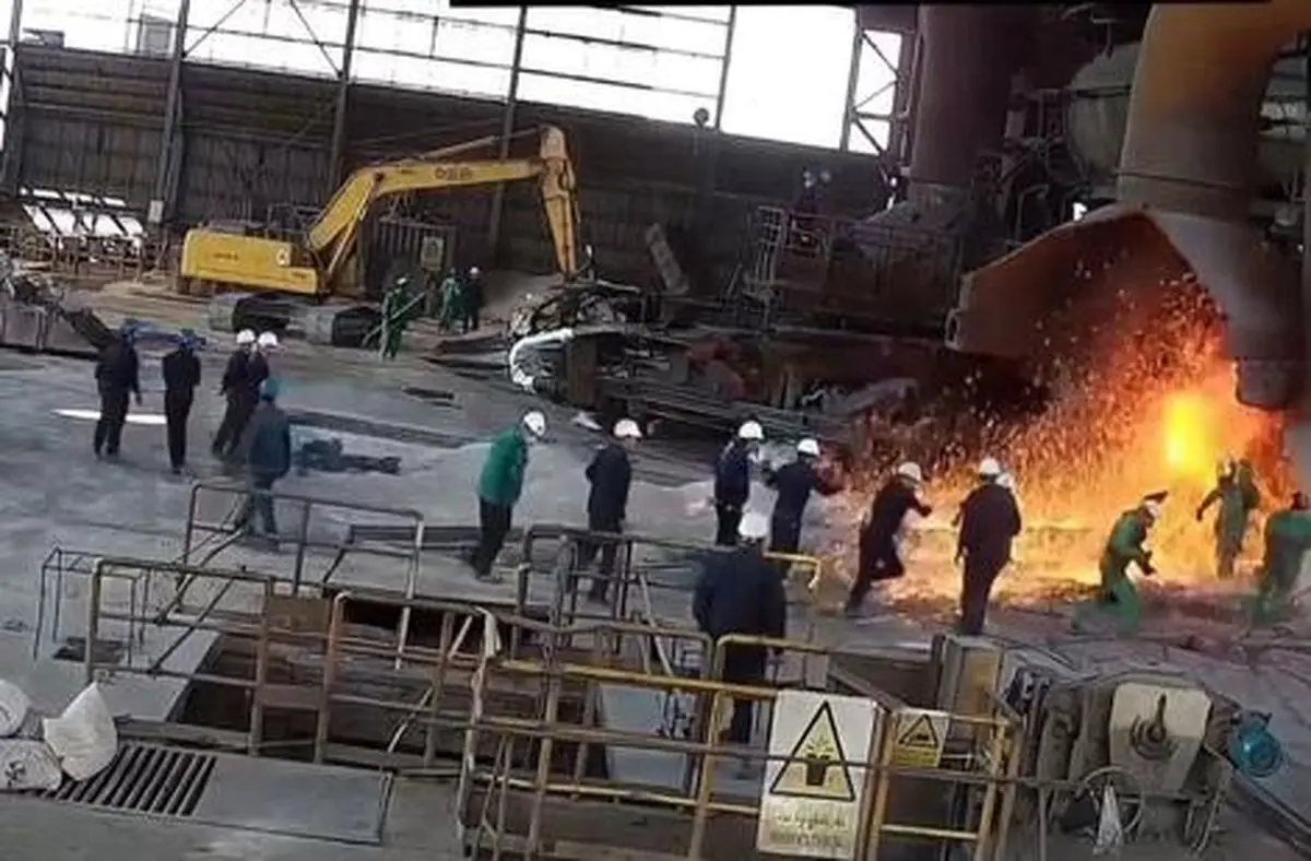 علت وقوع حادثه در کارخانه فولاد زرند چه بود؟
