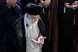 لحظه ورود پیکر رهبر شهید انقلاب به مراسم وداع