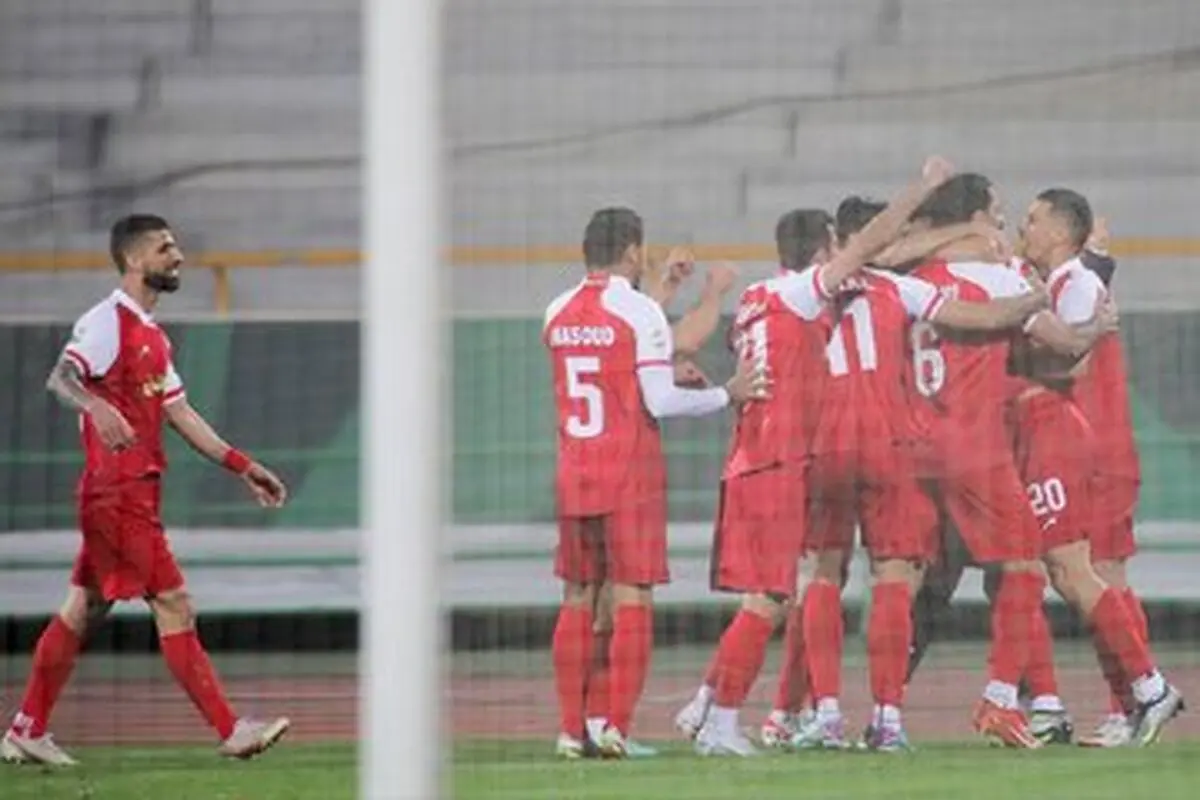 سرخپوشان در جشن تولد یک عضو خاص