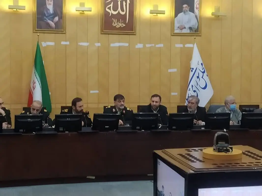 ارتقای سطح خدمات رسانی نیروی انتظامی به مردم مطالبه فراکسیون از سردار رادان است/آموزش و پشیبانی فراجا اقدامی ضروری است
