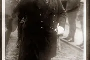 عکس یادگاری احمدشاه با فامیل!