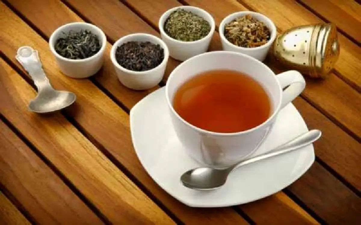 چگونه نوشیدن چای داغ