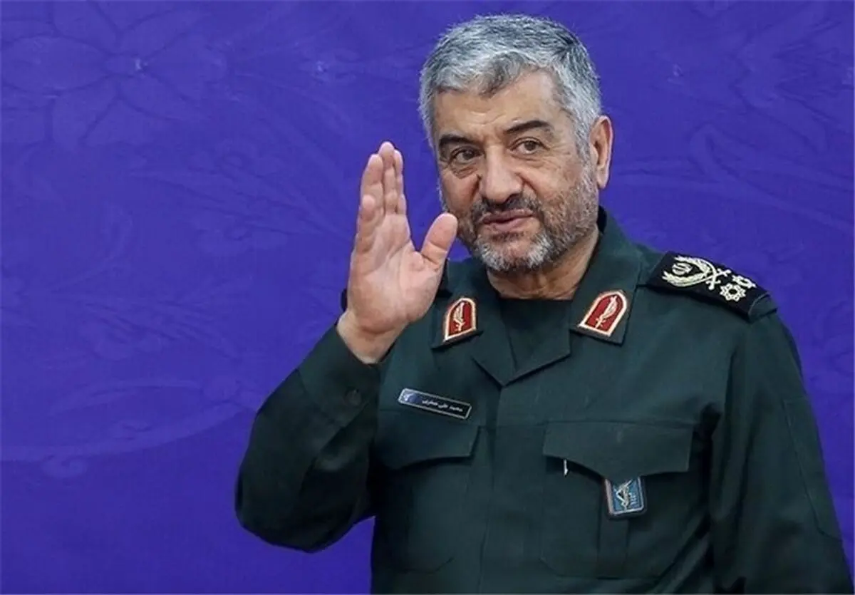 
واکنش قاطع فرمانده سپاه به خیال‌پردازی‌های ترامپ
