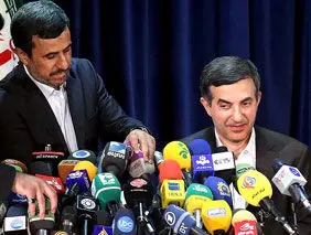 کیهان خطاب به احمدی نژاد: چند ماه است به مرخصی رفته‌اید!