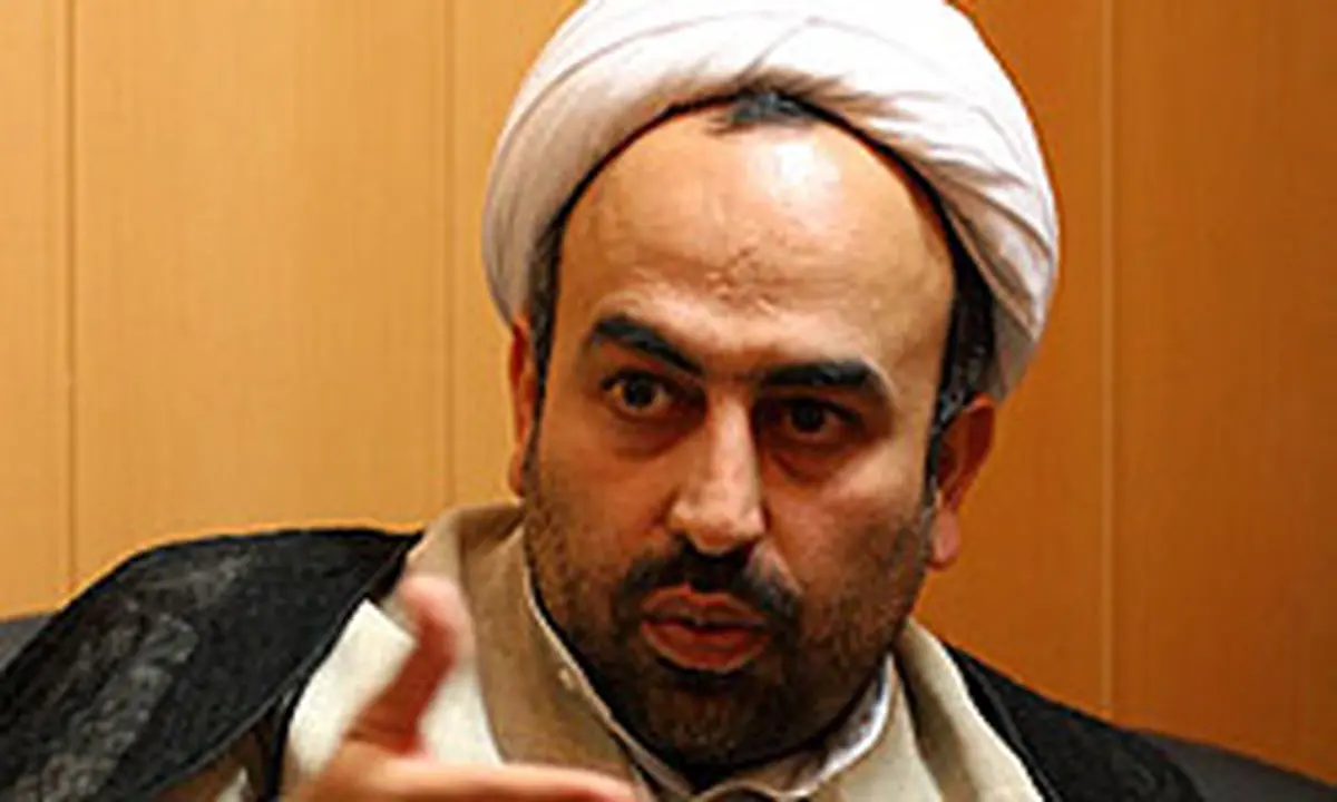 زائری: درباره امام از سر سیری رفتار کردیم