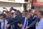 ماکرون در محاصره معترضان الجزایری+فیلم