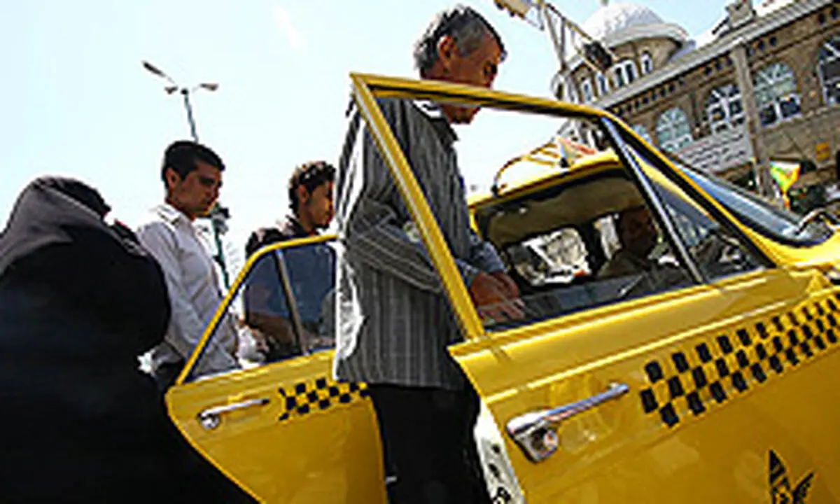 دست‌اندازهای بیمه پیش‌روی رانندگان آژانس
