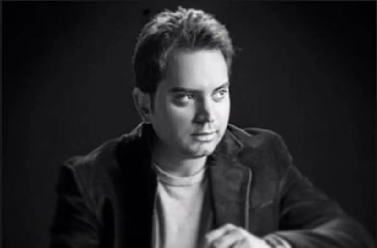 خواننده جوان پاپ زیر تیغ جراحی/ عکس