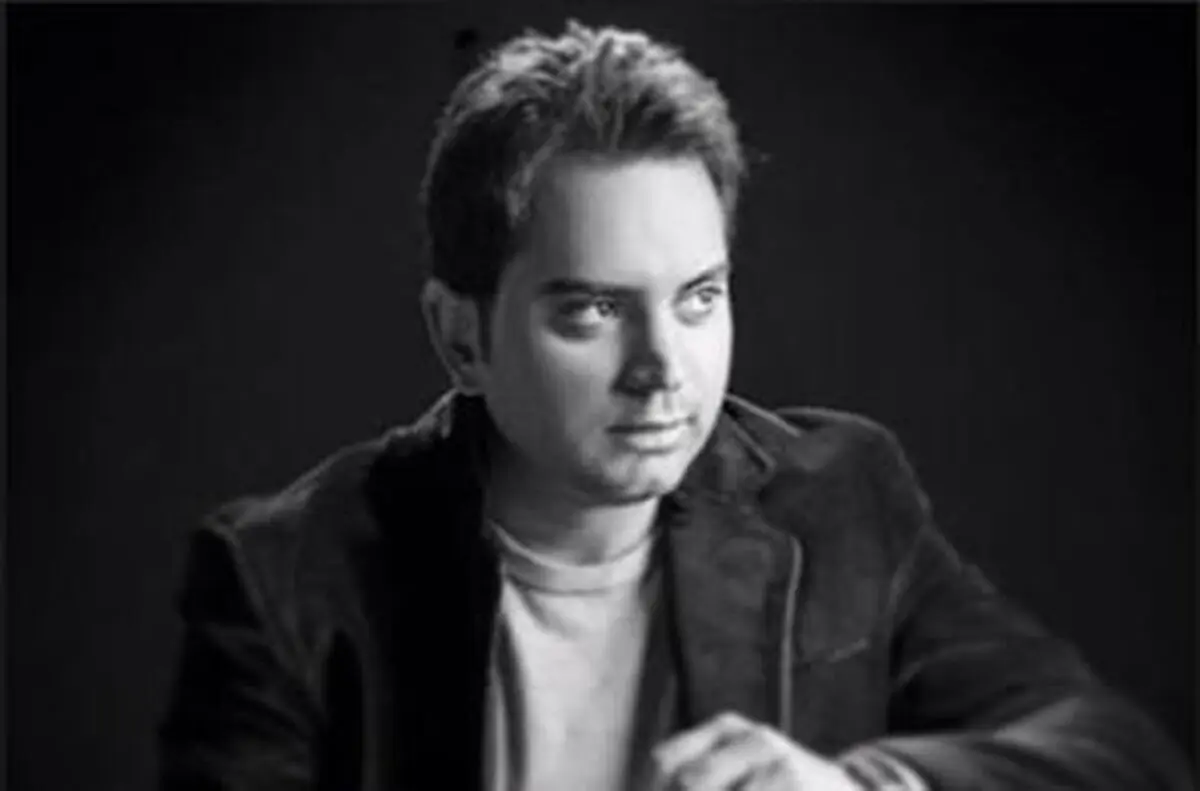 خواننده جوان پاپ زیر تیغ جراحی/ عکس