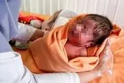 نوزادی که در دستشویی متولد شد و سرما جانش را گرفت!