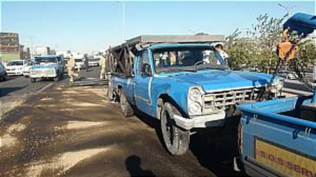 واژگونی وانت نیسان در کمربندی پایتخت