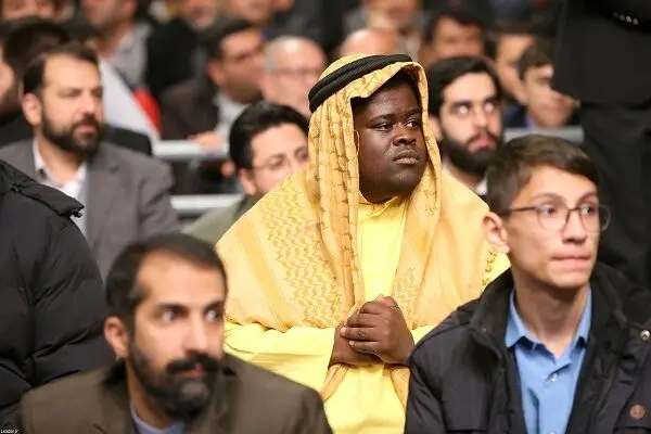 دیدار مداحان و شاعران اهل بیت‌(ع) با مقام معظم رهبری/گزارش تصویری
