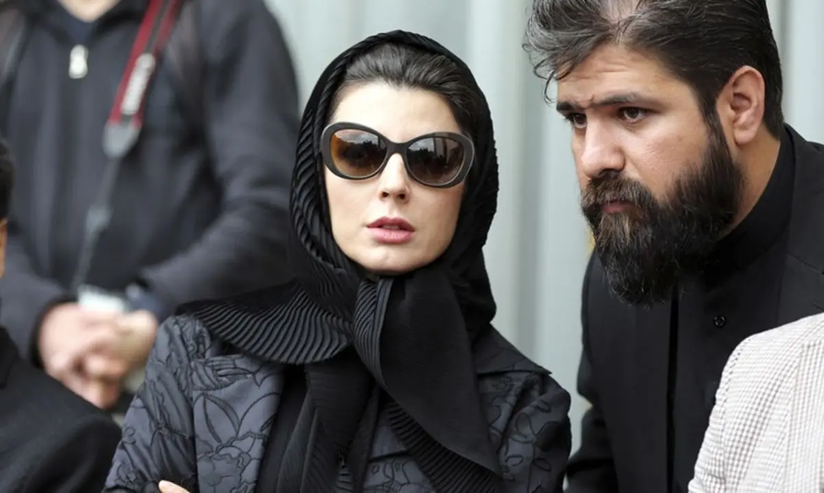 اشک‌های «لیلا حاتمی» در مراسم تشییع جمشید مشایخی/ فیلم