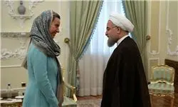 حجاب موگرینی سوژه غربی ها شد/روسری به سر در تهران؛بدون روسری در ریاض!