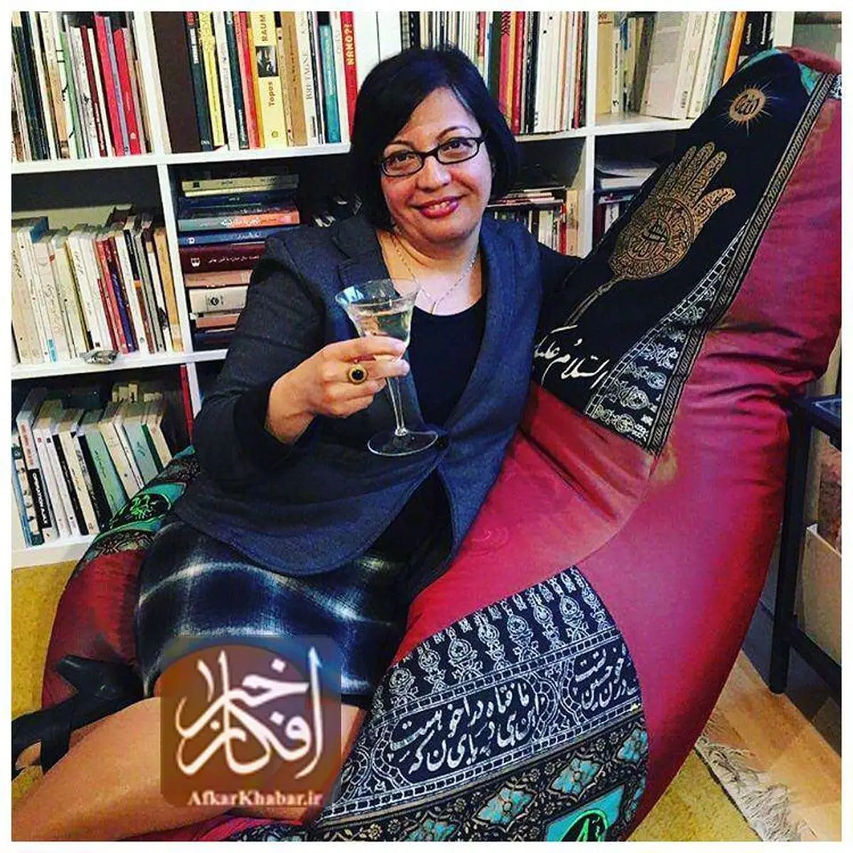 شادی صدر در روزنامه های زرد دوم خردادی قلم می زد