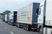 صف کامیونها در مرز بازرگان