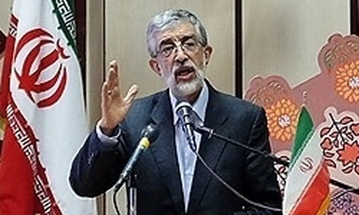 نمیتوانیم بدون منطق برخی رشتههای علوم انسانی را تعطیل کنیم