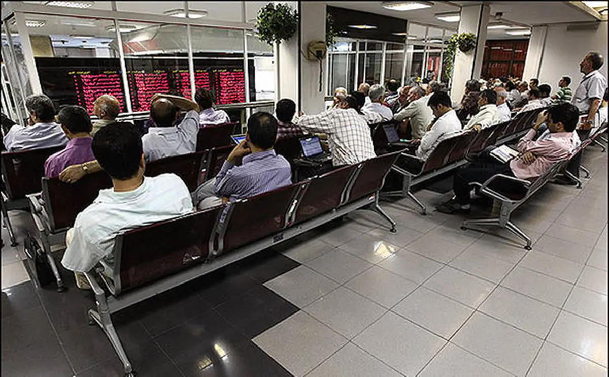 بازار سرمایه مطمئنتر از بازار طلا و ارز است