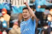 قرارداد جدید مسن ترین فوتبالیست جهان